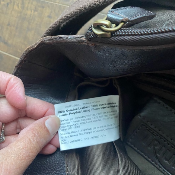 Triumph Messenger Saddlebag Genuine leather bag - Picture 11 of 16